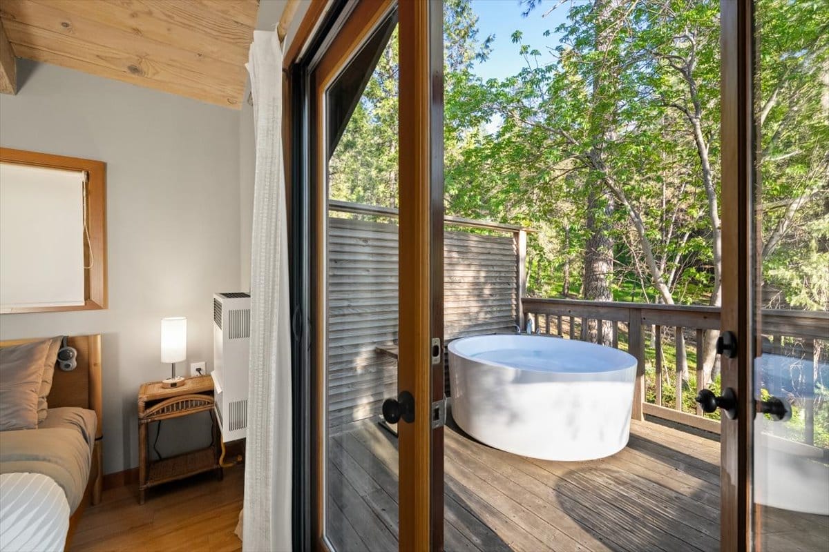 031-5760 Spanish Flat Rd-23