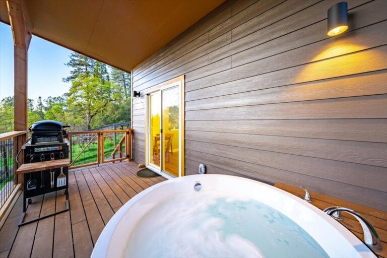 101-5760 Spanish Flat Rd-97